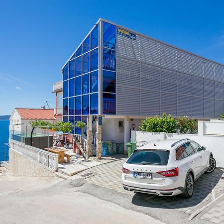 Family Friendly Apartments With A Swimming Pool Businci, Ciovo - 11232 تروغير المظهر الخارجي الصورة