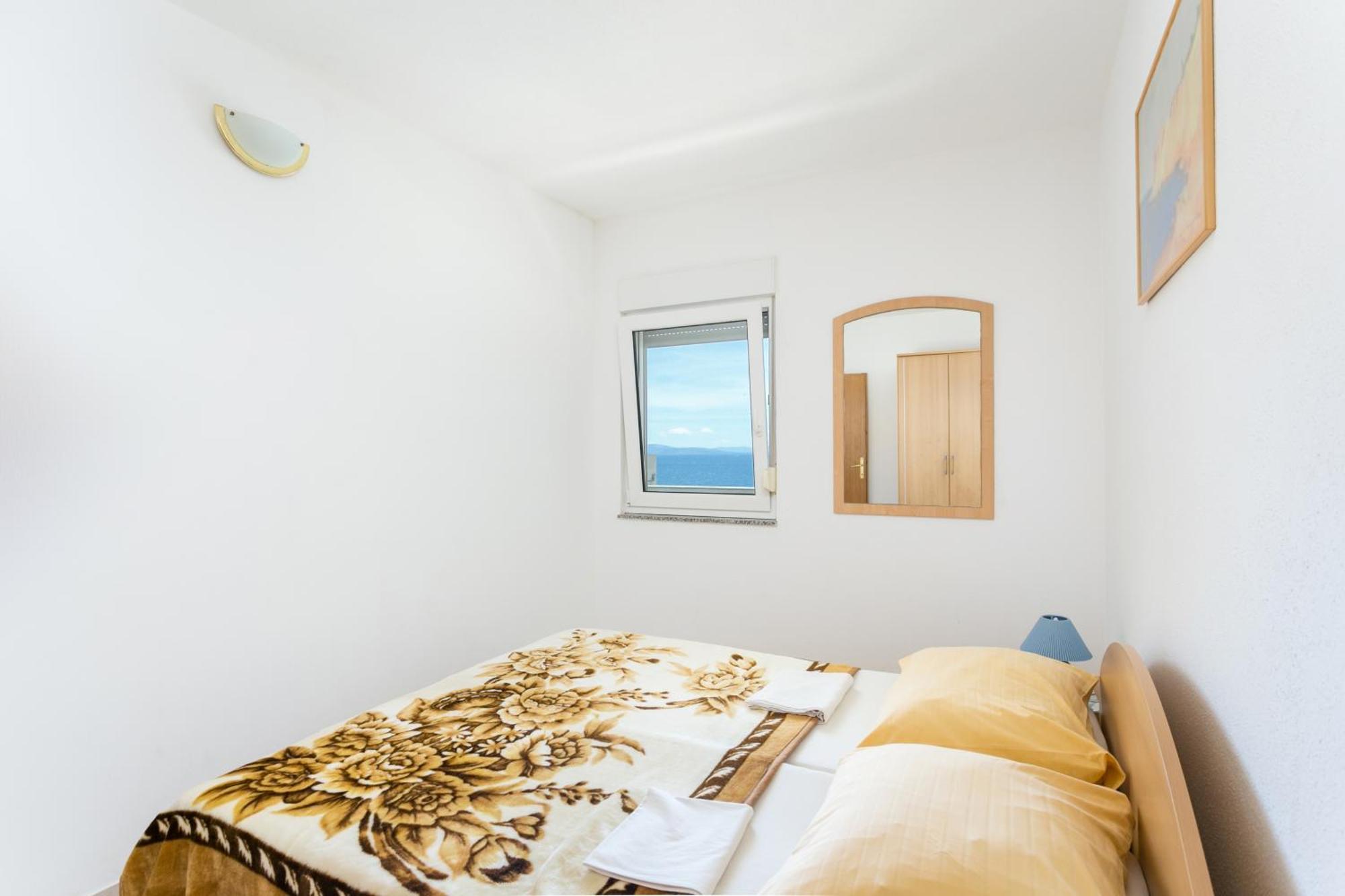 Family Friendly Apartments With A Swimming Pool Businci, Ciovo - 11232 تروغير الغرفة الصورة