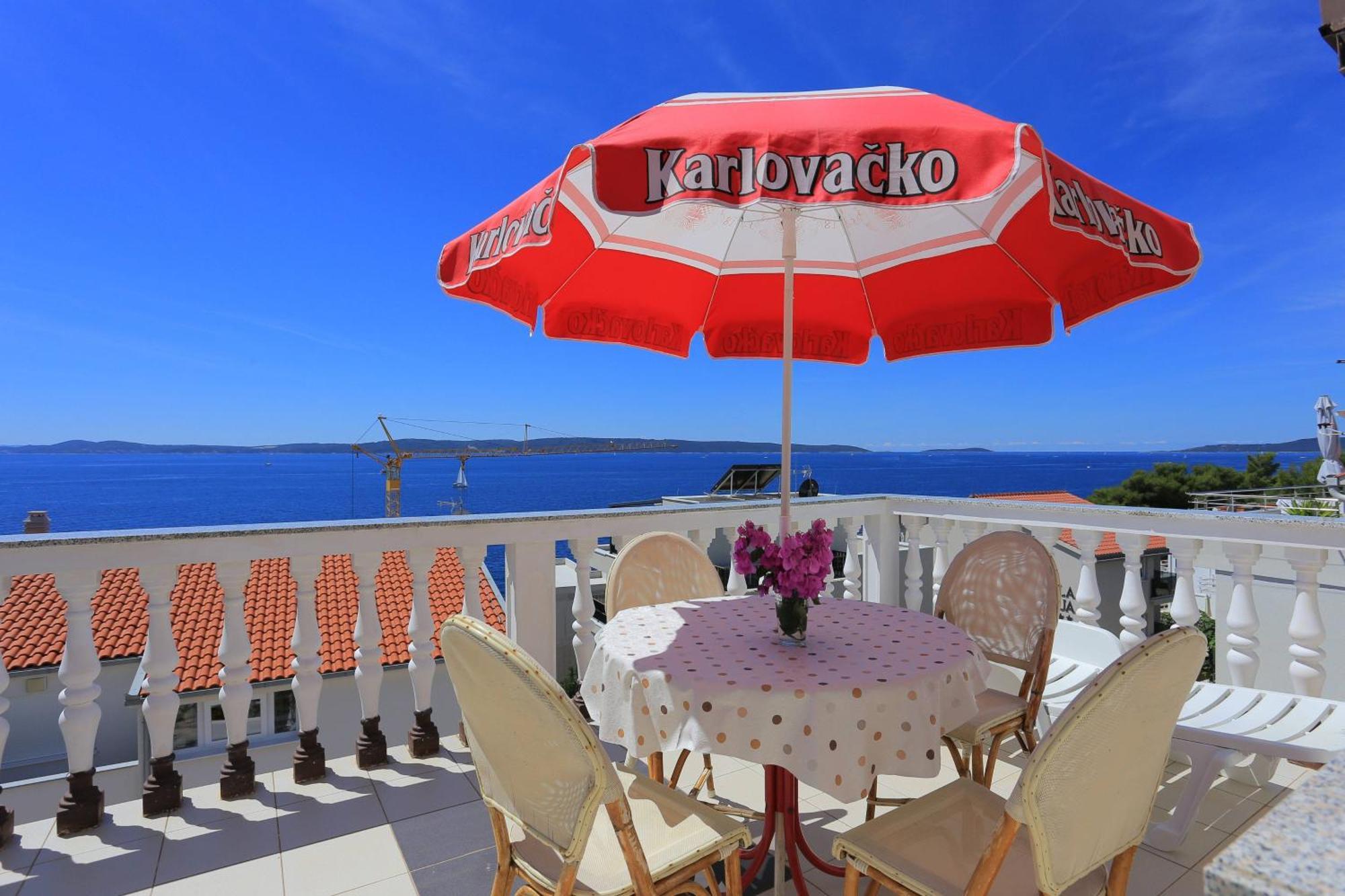 Family Friendly Apartments With A Swimming Pool Businci, Ciovo - 11232 تروغير المظهر الخارجي الصورة