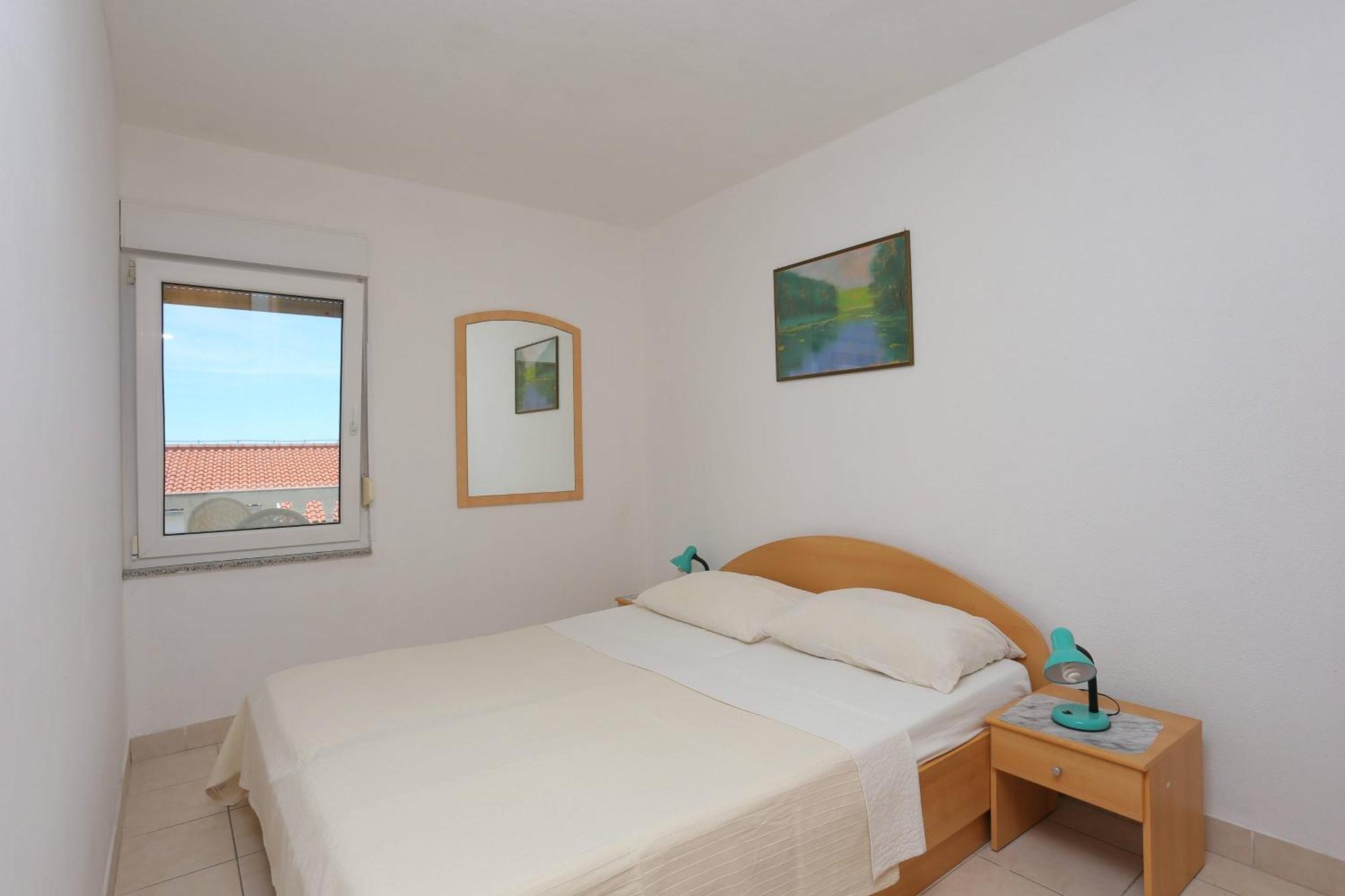 Family Friendly Apartments With A Swimming Pool Businci, Ciovo - 11232 تروغير المظهر الخارجي الصورة