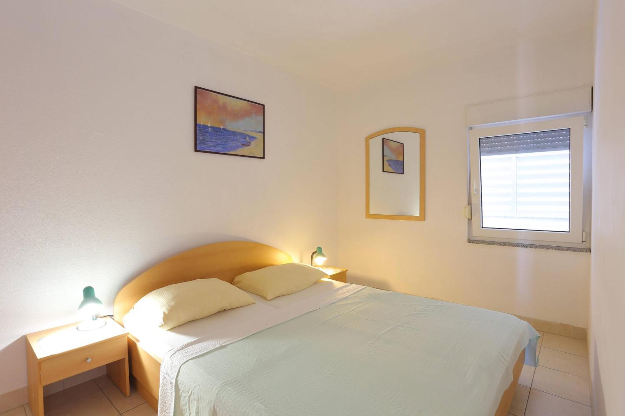 Family Friendly Apartments With A Swimming Pool Businci, Ciovo - 11232 تروغير المظهر الخارجي الصورة