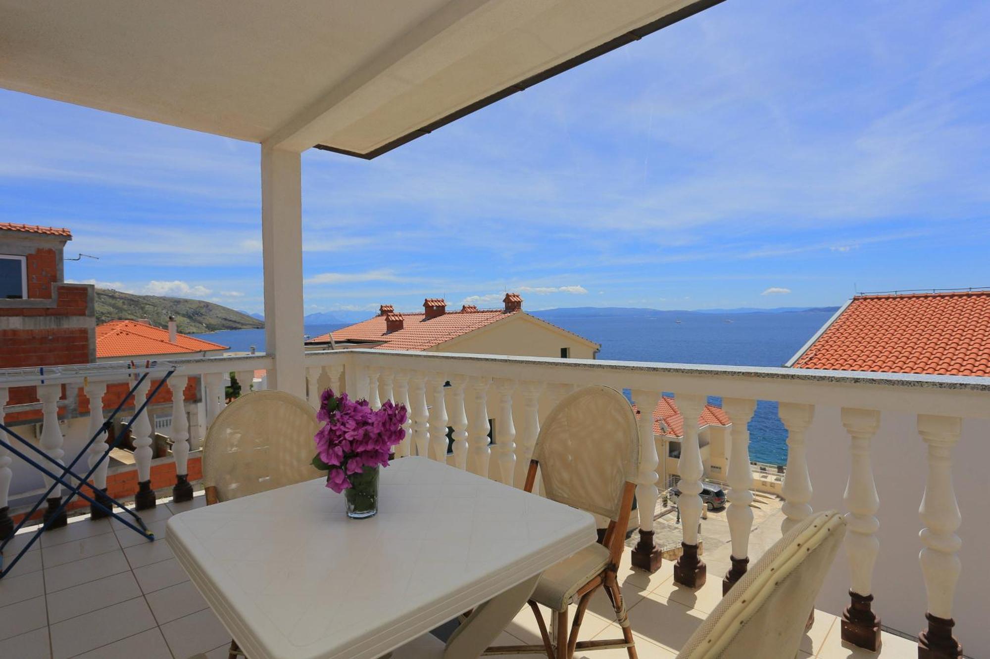 Family Friendly Apartments With A Swimming Pool Businci, Ciovo - 11232 تروغير المظهر الخارجي الصورة