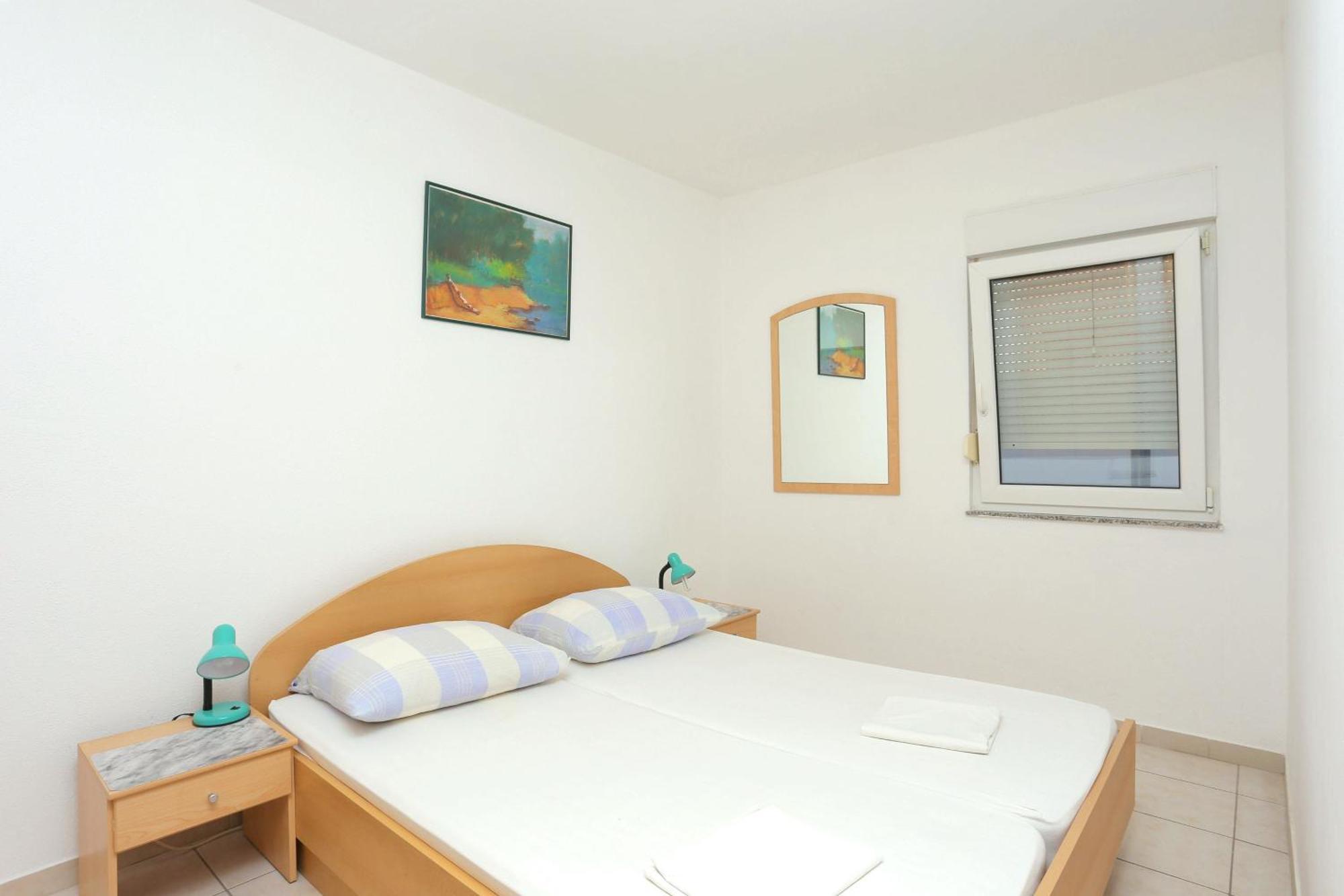 Family Friendly Apartments With A Swimming Pool Businci, Ciovo - 11232 تروغير المظهر الخارجي الصورة