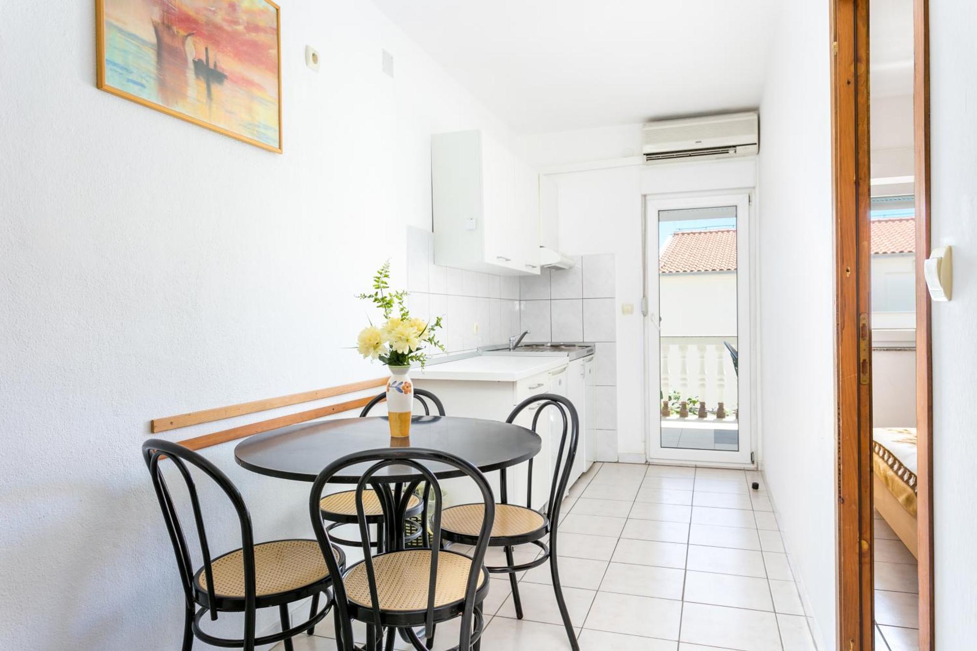 Family Friendly Apartments With A Swimming Pool Businci, Ciovo - 11232 تروغير المظهر الخارجي الصورة